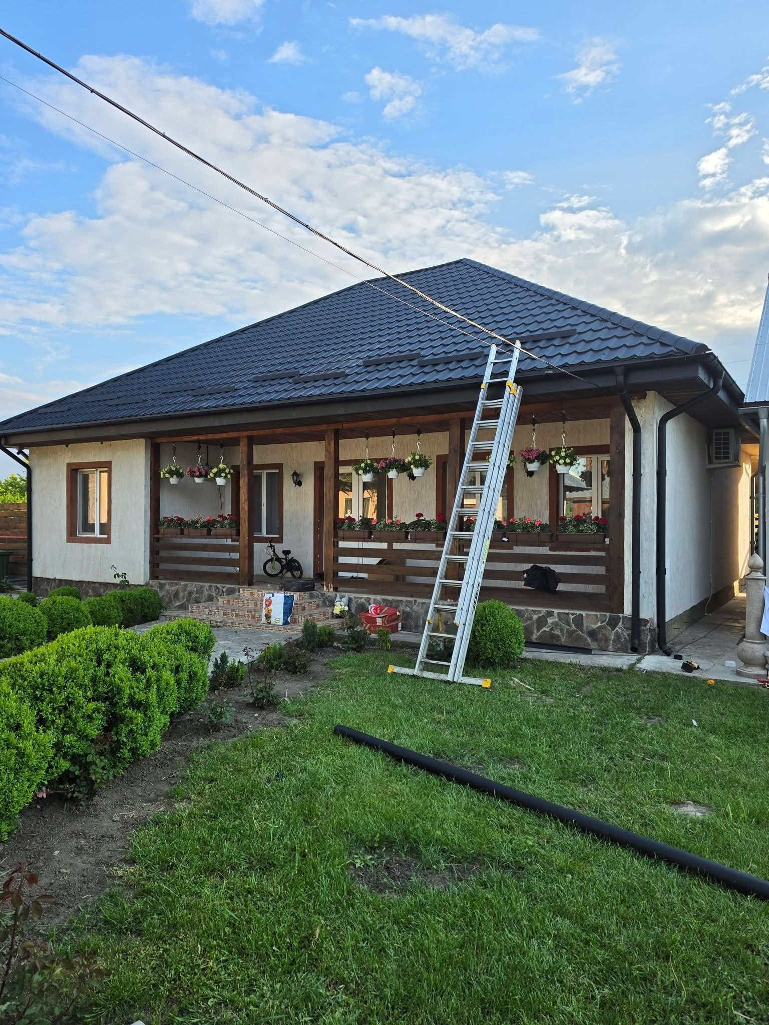 Înlocuire acoperiș deteriorat